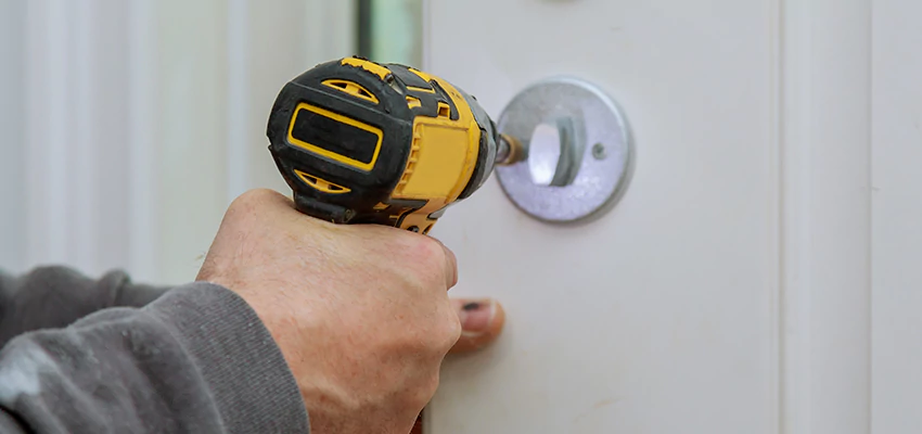 Street Locksmith For Smart Lock Repair in Rancho Santa Margarita, CA